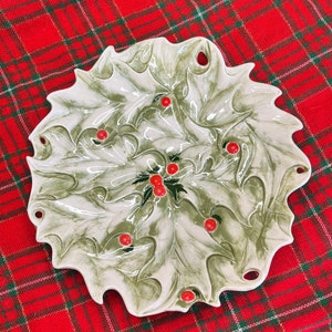 Christmas Decor Holly Plate Vintage Atlantic Mold Christmas Happy Holidays Winter Decor 1970s