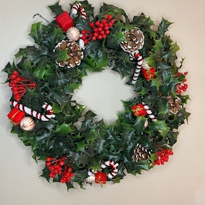 Christmas Decor Christmas Wreath Vintage Pinecone Candy Cane Holly