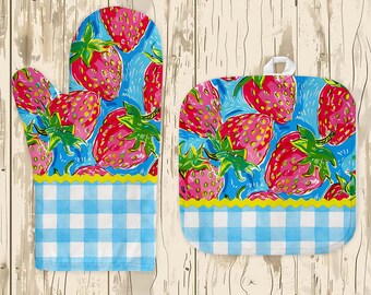 Strawberry Pot Holder & Oven Mitt PNG: Kitchen Printable Art (Digital File)