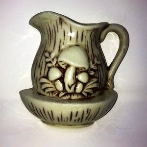 Merry Mushroom Ceramic Wall Planter (FREE SHIPPING) Handmade Toadstool Art