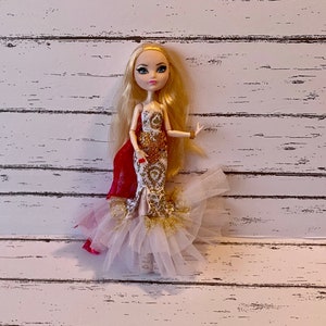Ever After High Royally Ever After Apple White 