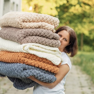 Super soft white blanket sale