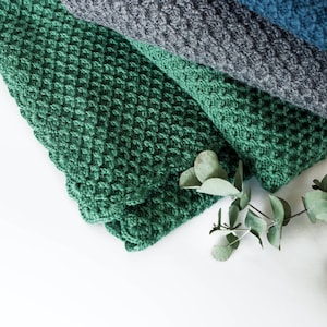 Soft alpaca wool Baby blanket throw, baby shower gift, blue green baby blanket, baby boy Blanket, Neutral gender baby gift, gift new mom