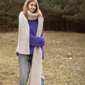 Handgestrickter XXL Schal Damen, Grobstrick Schal Beige, Kuschelig, Weich & Lang, Geschenk für Frauen, Chunky Scarf Frühling Herbst Winter