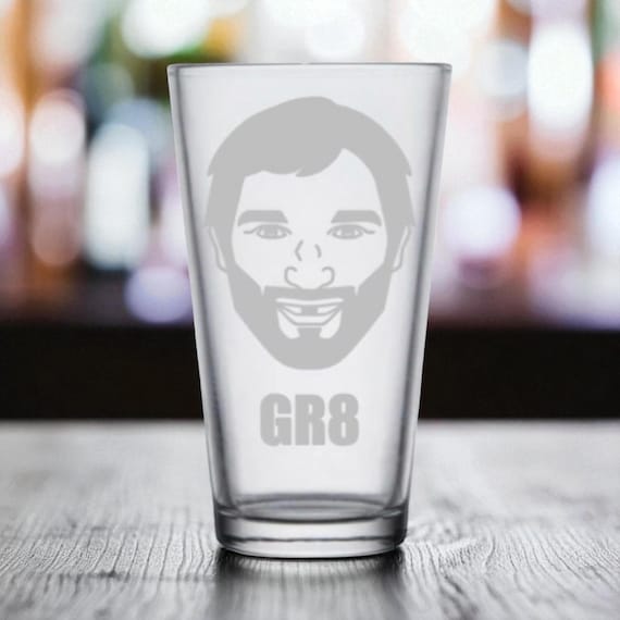 Alex Ovechkin inspired etched pint glass, Washington Capitals, Ice Hockey, Caps, pint glass, gift