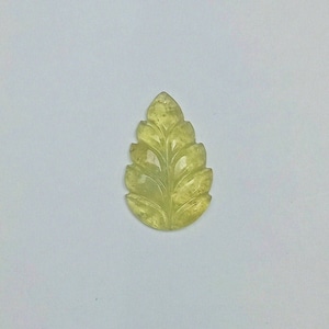 Natürliche Grossular Granat grüne Farbe Schönes Blatt