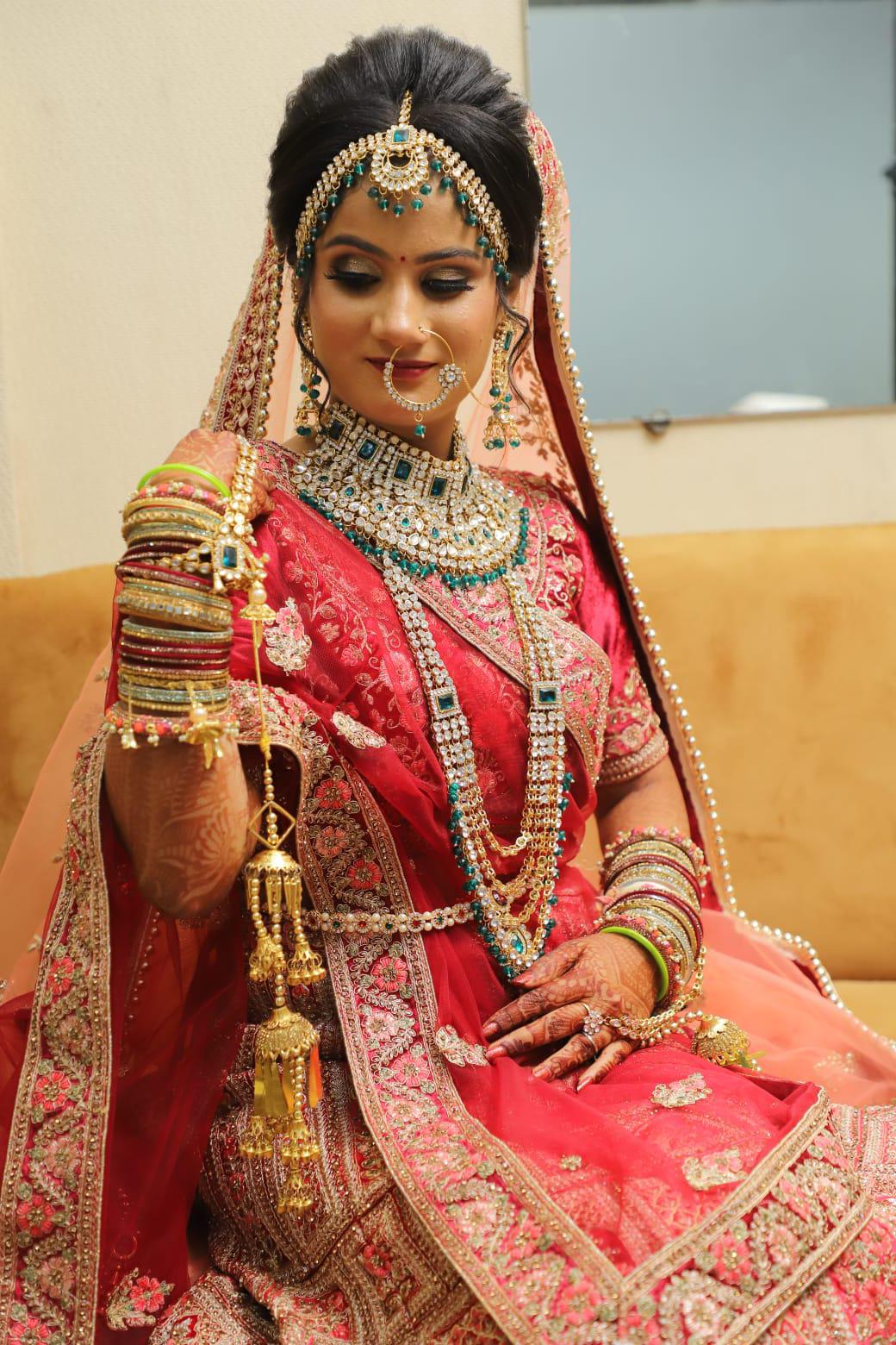 Indische Braut Schmuck Set Smaragd Grün Kundan Bollywood Hochzeit Braut Set Kürah Akbar Vergoldet Ungeschnitten Kundan