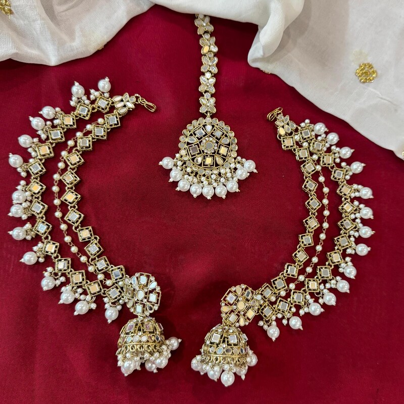 KRISHA jhumkas (rosegold x pearls)