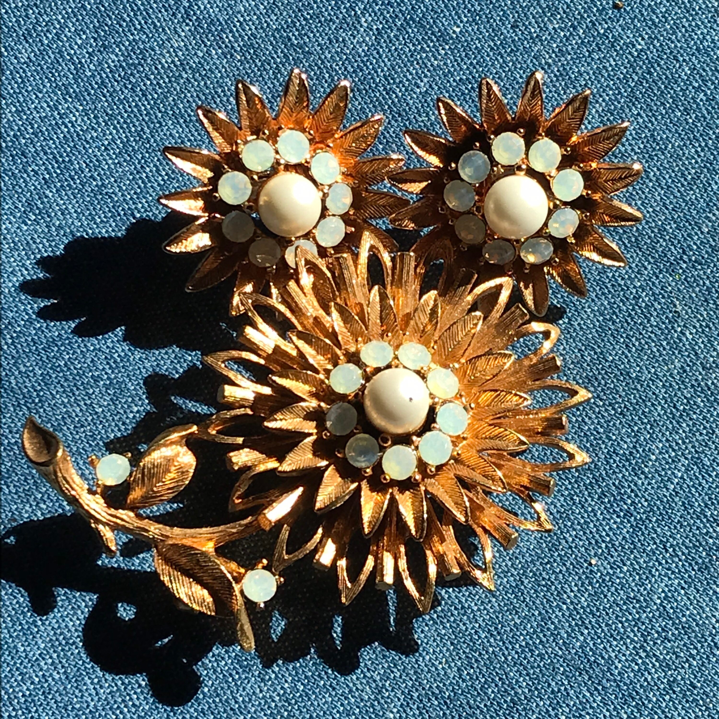 【めっちゃ変わる】 Vintage Pearl Faux Crystal Opaline 269 and 267 Reg Signed アクセサリー