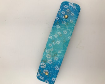Handmade French clip hair barrette for medium to thick hair. Blue ombré white flowers. Measures 4.5x1