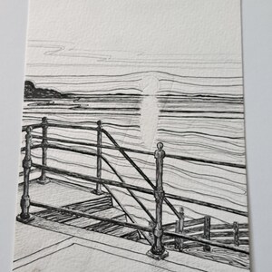 Tina Bullen. L'urlo di Totland. Originale disegnato a mano con penna nera. Opera d'arte economica, pronta da incorniciare.