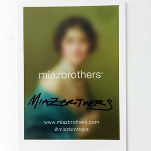 Gebrüder Miaz.  Italienischen zeitgenössischen Künstlers.  Sprühlack Kunst 'Woman' 2019, handsignierte Kunstwandkarte. Ideal zum einrahmen.