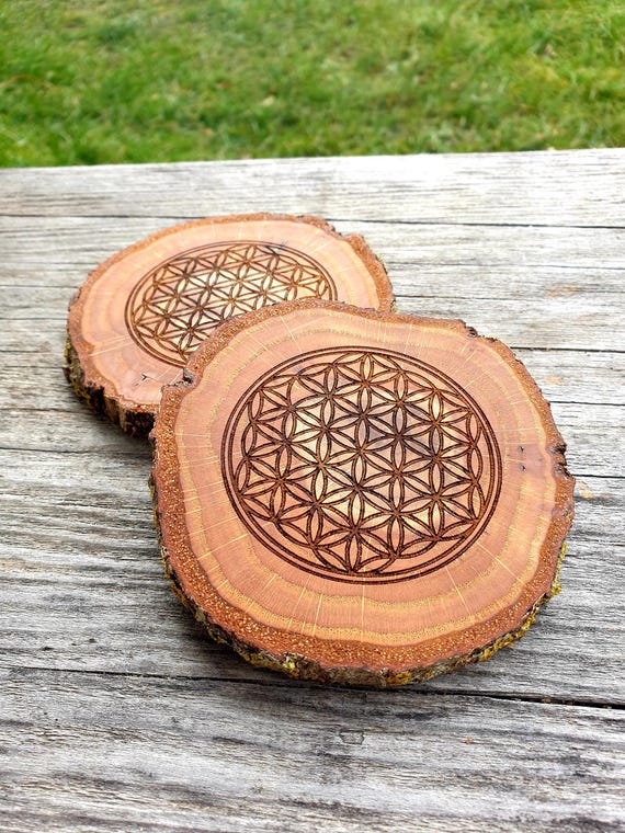 Untersetzer [4 Stck Set] Holz Bambus Kork Schiefer Stein individuelle  Gravur Blume des Lebens Holzscheibe Glasuntersetzer Baumscheiben - Etsy.de