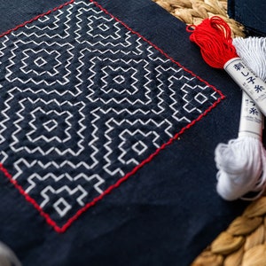 Japanese Sashiko Kit Beginner, Japanese Triple Persimmon Kit, Embroidery DIY Kit, Japanese traditional fabric kit