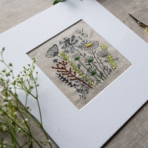 Flower Embroidery kit with 6&quot;Hoop / Wild Flower Garden Irish Linen Stamped Embroidery Kit | embroidery craft kit | DIY Embroidery Kit