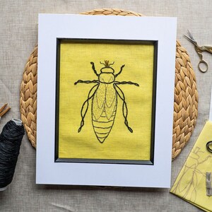 Easy Embroidery Kit | Queen Bee Embroidery Kit| DIY Handcrafted Embroidery