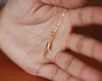 Blitz Anhänger Halskette – Zierliche Halskette – Boho Blitz Choker – Boho Halskette – Zarte Halskette – Geschenkidee – Gold