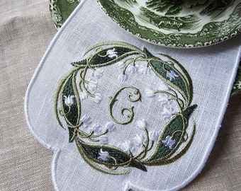 Embroidered Linen Monogram Napkin: Personalized Cocktail Napkin