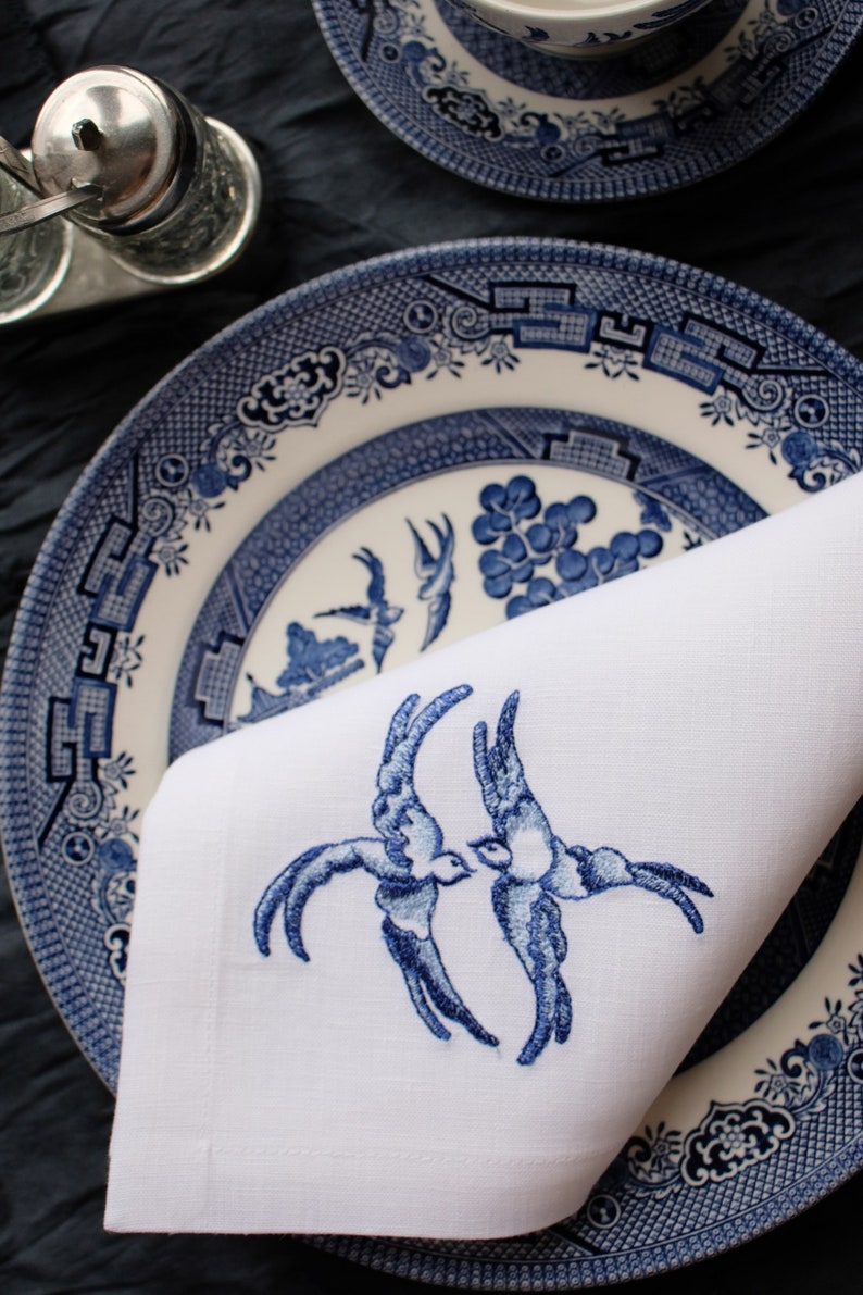 Blue Willow China Embroidered Napkins Linen Napkins Table Etsy