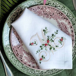 Wedding Monogrammed Napkins, Cloth Embroidered rose Napkins, personalized napkins, birthday napkins, table Dinner Napkins, Wedding napkins