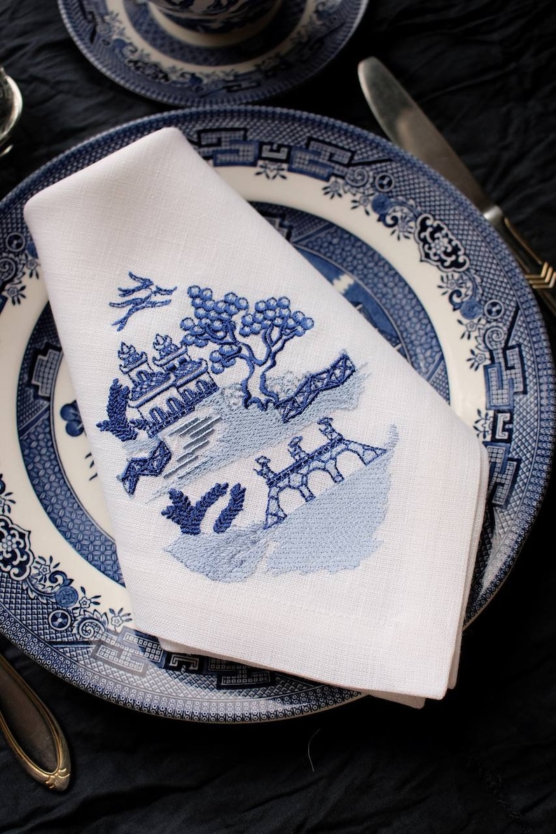 Blue Willow China Embroidered Napkins Linen Napkins Table Etsy