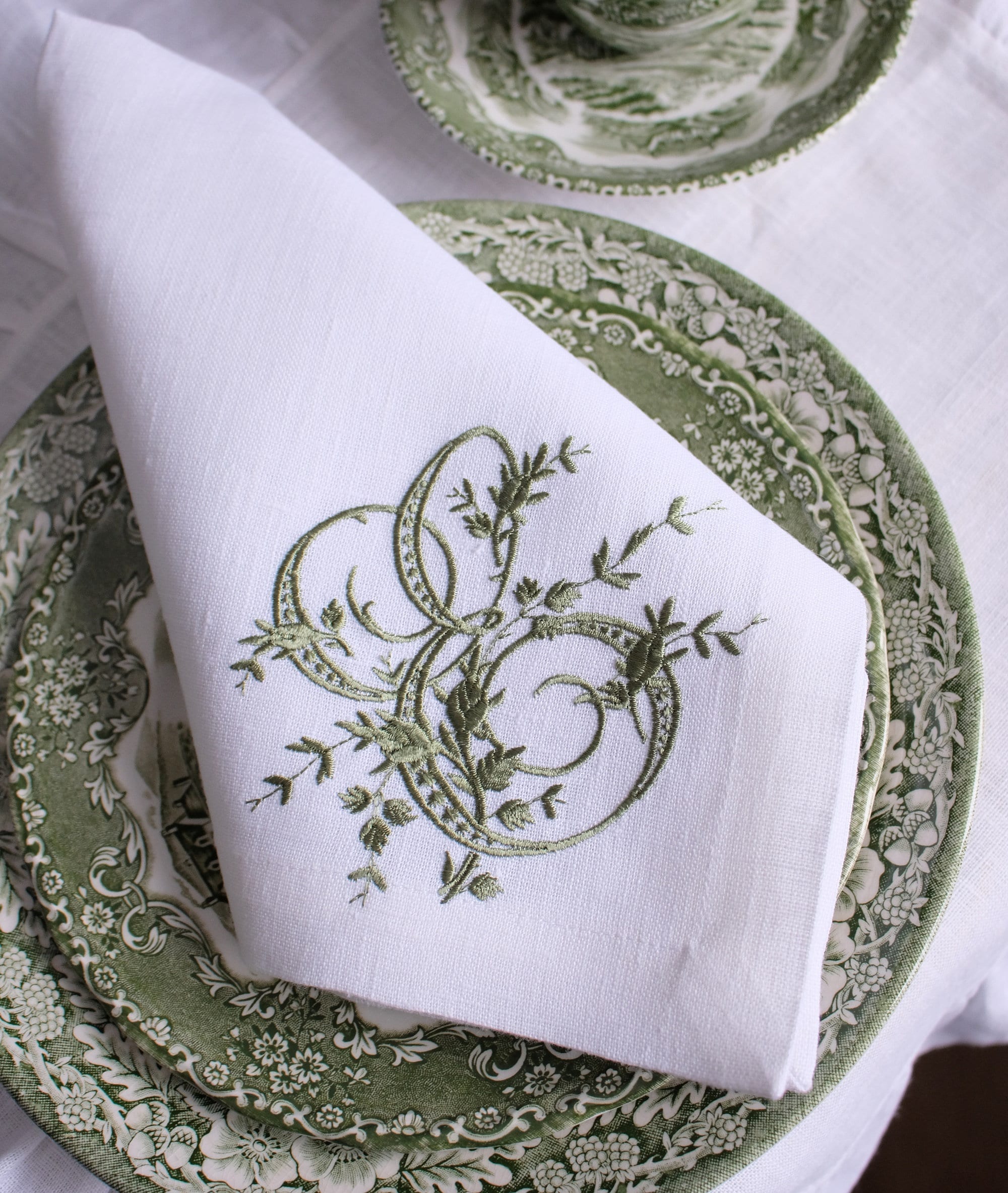 embroidered napkins, monogrammed napkin, birthday napkin, table decoration, cloth table napkin, wedding napkins