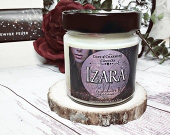 Izara | Bougie livresque | Bougie | Bougie parfumée | Bougie parfumée | Bougie | Bougie fantastique |