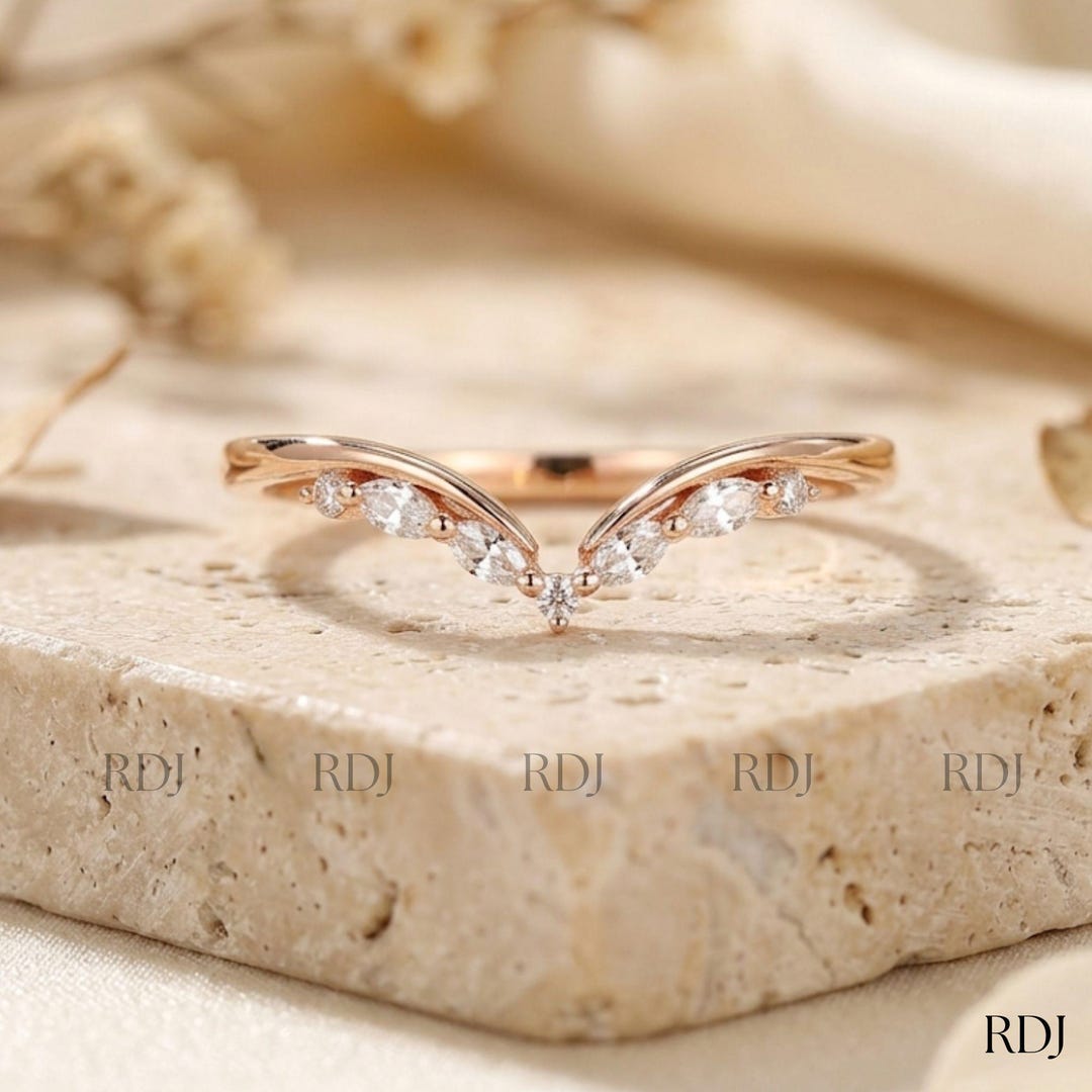 Chevron Wedding Band Rose Gold V Shape Ring Moissanite Art Deco Ring ...