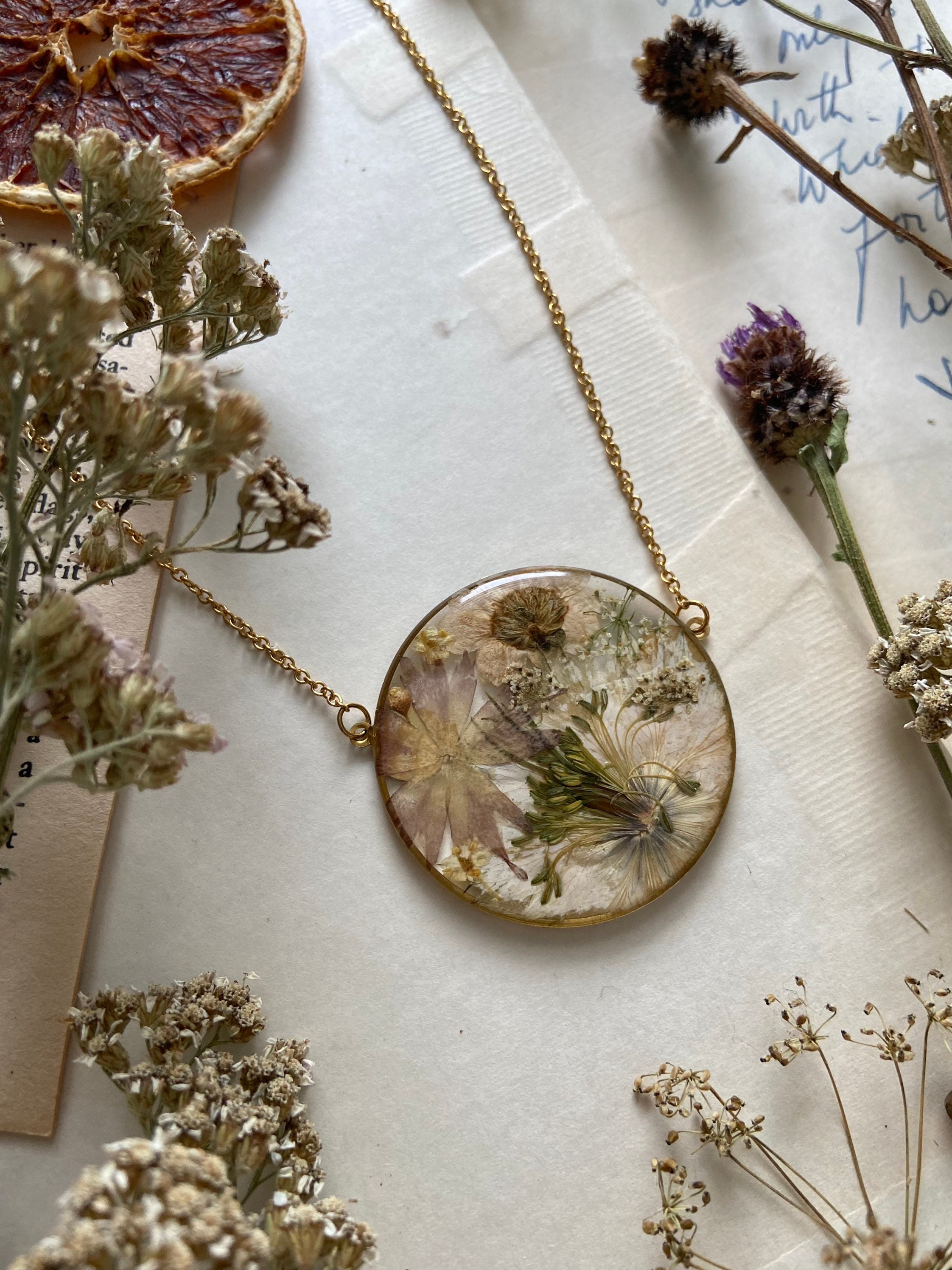 dried flower resin jewelry
