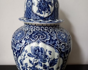 Grand and Majestic Mid Century Delfts Blue&White Royal Sphinx Maastricht,XXL Foo Dog lidded ginger jar,impeccable vase,marked