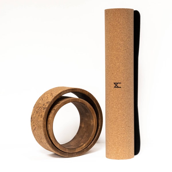 ヨガマットと手作りヨガホイール