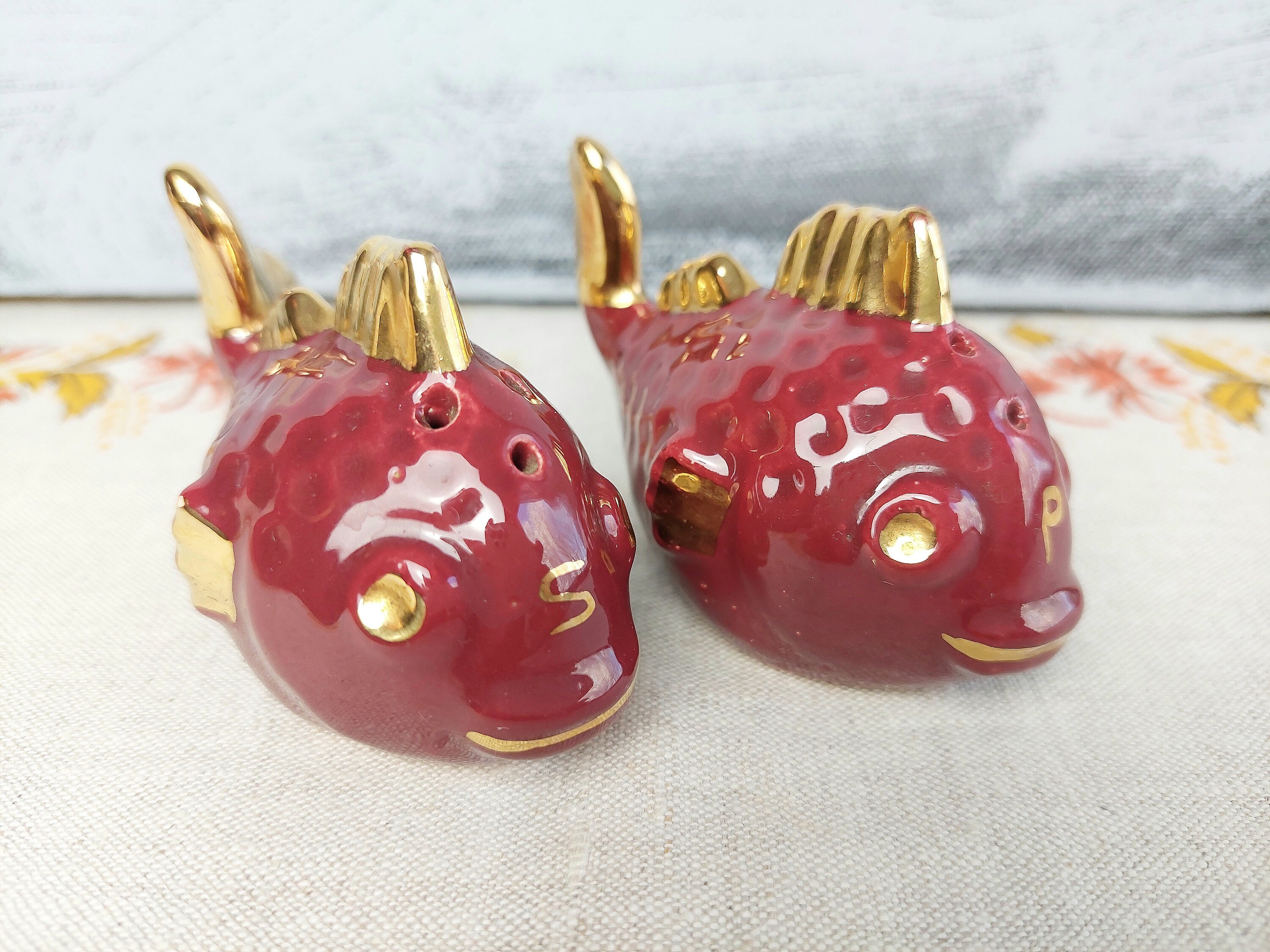 ミッドセンチュリー 1960年代 アールデコ調 魚ソルト＆ペッパー ミッドセンチュリー風の魚型ソルト＆ペッパーシェーカー - Etsy 日本