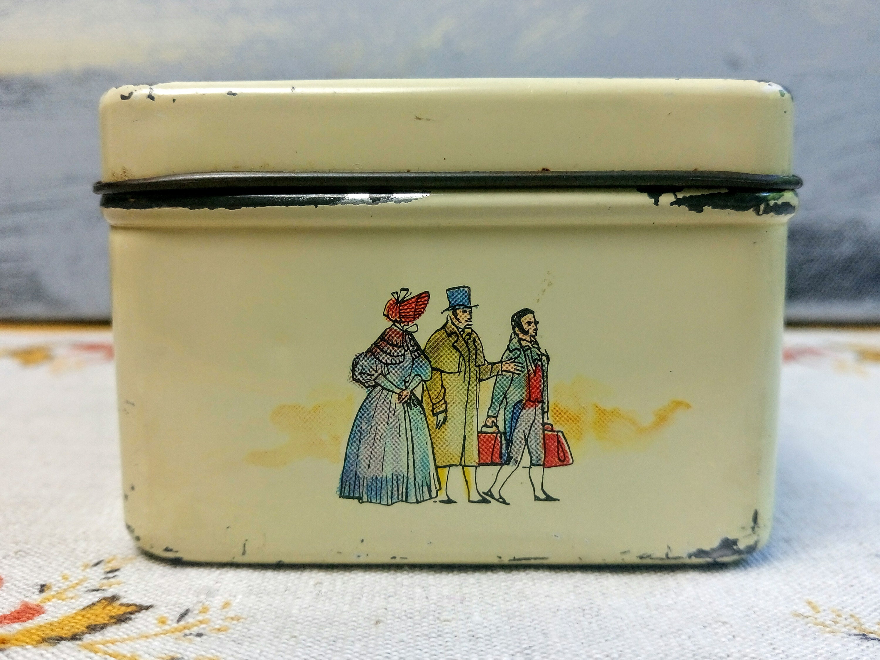 Pickwick Tea Tin, Trinket Box, Tin Box - Etsy