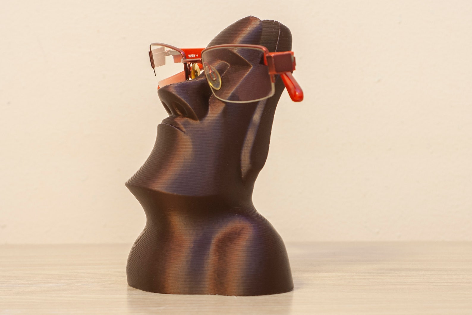 Holder Stand Head Island Moai Easter Statue Eyeglasses Cup Sunglasses Sculpture