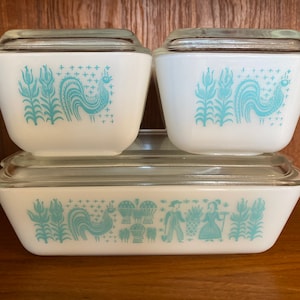 Pyrex, Fridge Set, Butterprint, Amish, with lids