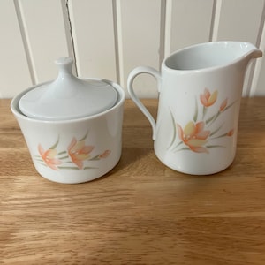 Corning Ware, Peach floral pattern, creamer and sugar