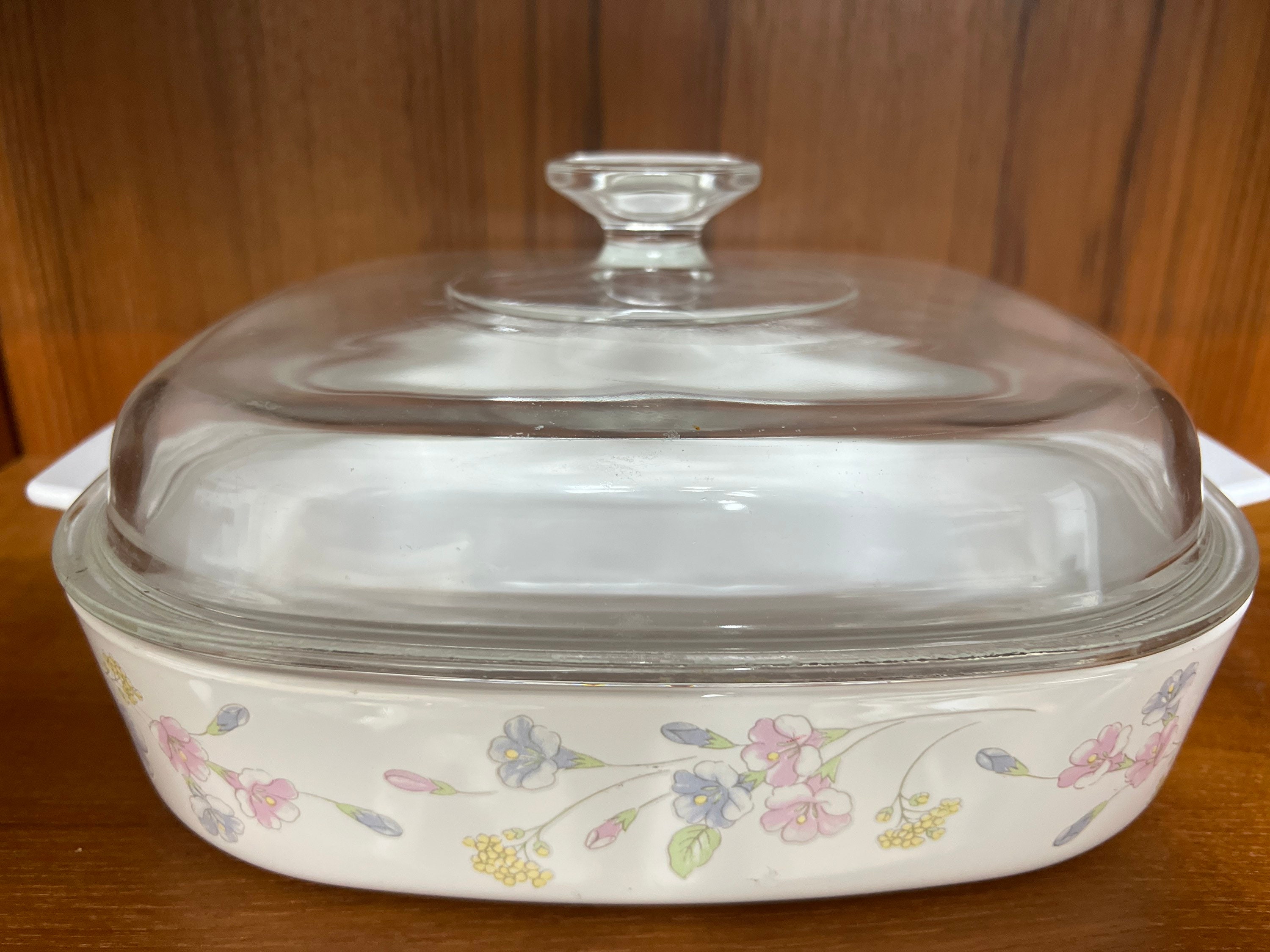 Corning Ware, Pastel Bouquet Pattern, Casserole Baking Dish, 2.5 Liter