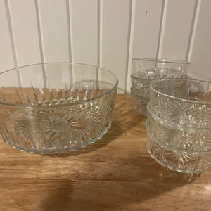 Arcoroc, cut crystal, serving bowls, set of 2
