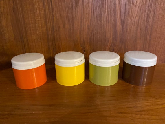 Tupperware, Set of 4, Stackable Spice Container, Spice Shakers, Brown,  Yellow, Orange and Green With Lids 