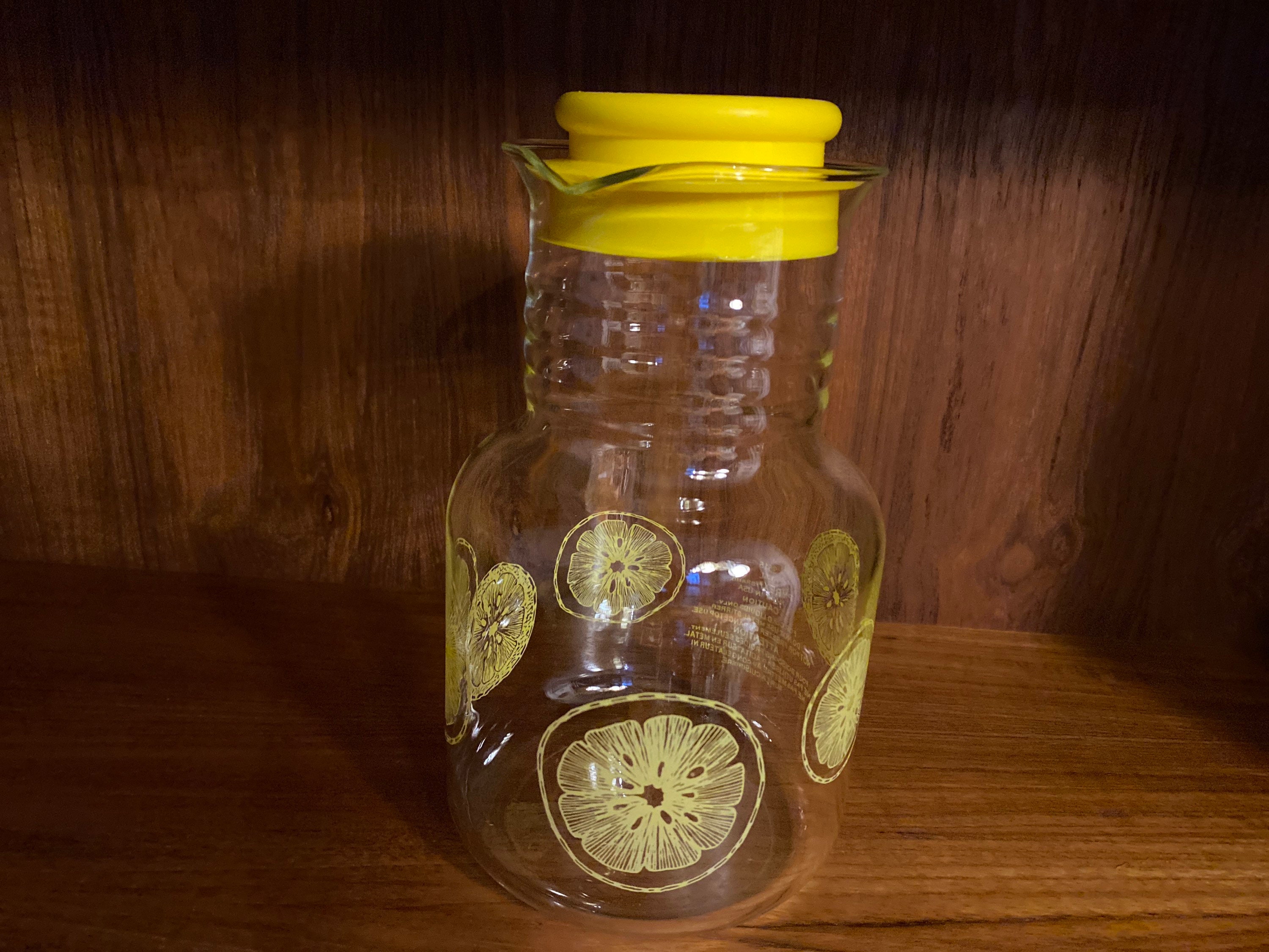 Vintage Pyrex juice carafe with lemon print – Ma and Pa's Attic ®