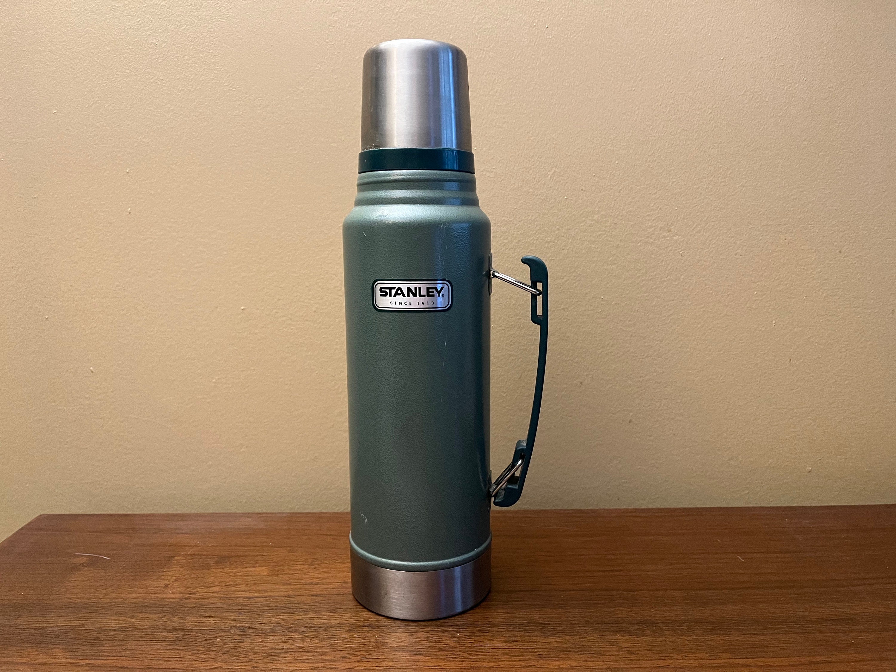 Stanley Aladdin THE BOLT Stainless Steel Thermos with Handle 1.1 Q / 1 Liter