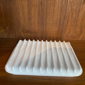 Corning Ware, White MR-1 Microwave/Oven Grill Rack Browning Plate