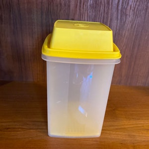 Tupperware, gul, picklesbehållare