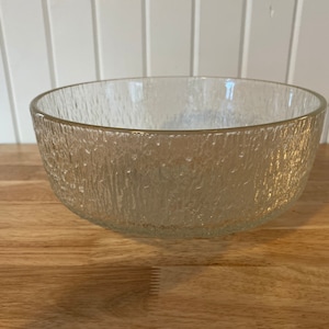 Indiana Glass "Crystal Ice" salad bowl