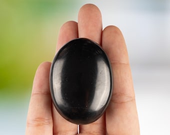 Shungite Palm Stone Crystal - Natural Healing Stone for Anxiety Relief & Meditation - Polished Shungite Worry Stone - Spiritual Gift