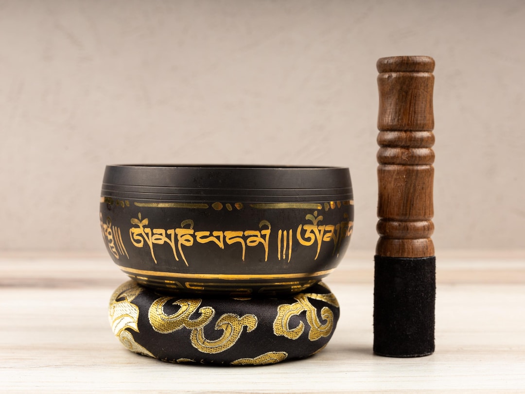 Tibetan Singing Bowl, Tibetan Ohm Design, Meditation Bowl, Sound Bowl ...