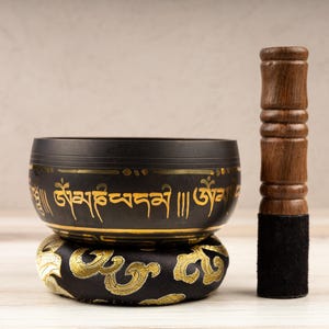 Tibetan Singing Bowl, Tibetan Ohm Design, Meditation Bowl, Sound Bowl Chakra Healing, Handcrafted Singing Bowl Set, Spiritual Wellness Gift