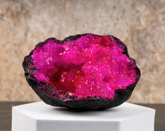 Geode Crystal from Morocco with Wooden Tripod Stand, Pink & Black Color Dyed Druzy Cluster, 2.5-3.5 inch Quartz Crystal for Home Decor