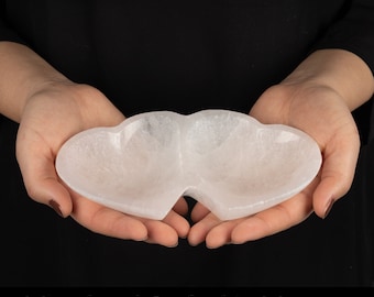 Selenite Bowl Heart Shape, Selenite Crystal Cleansing Bowl, Healing Crystals & Stones, Spiritual Crystal Decor, Choose Between 2 Types