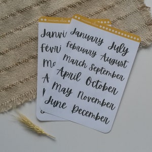 Maand van het jaar stickers | Maandelijks stickervel in het Frans of Engels – Bullet Journal, Agenda, Planner – Kalligrafieletters